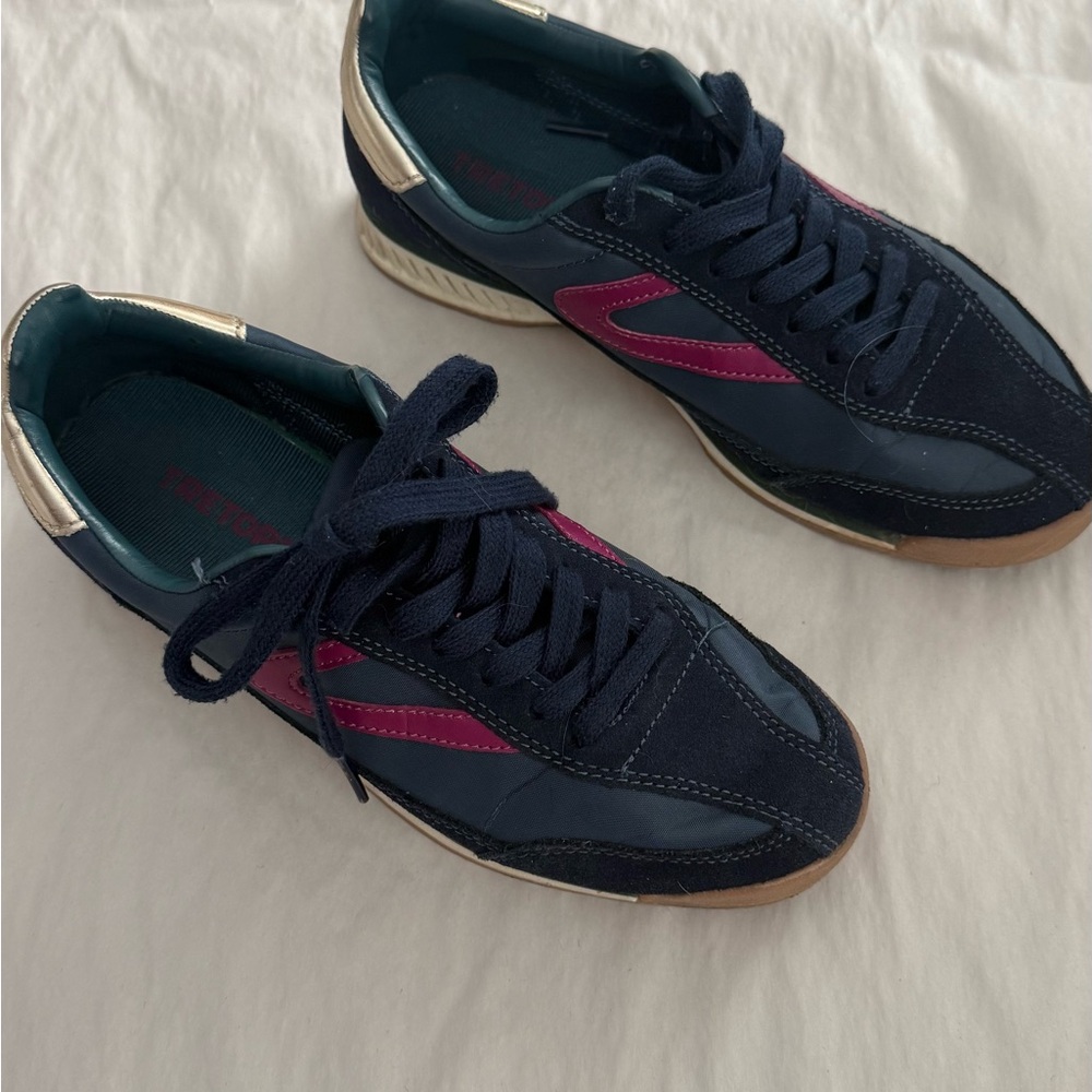 Tretorn Rawlins Navy and Pink Sneakers size 6 - Picture 2 of 8